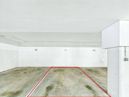 Tiefgaragenstellplatz - 