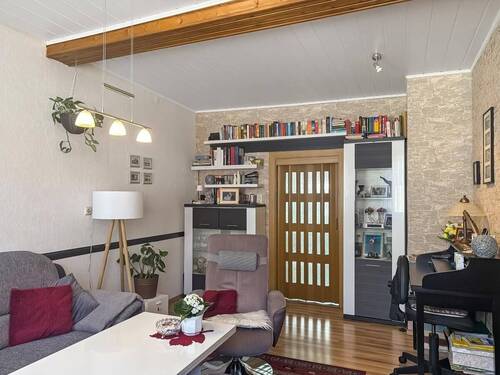 Wohnzimmer Hauptwohnung - 
