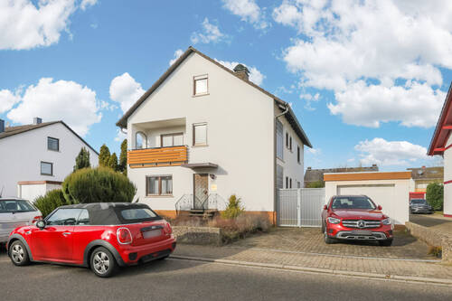 Straßenansicht - Ein Haus mit Zukunft - Ihr Traum vom Mehrgenerationenwohnen!