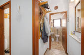 Separates WC und Garderobe EG - 