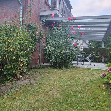 Überdachte Terrasse - 7 Zimmer Einfamilienhaus in Hamburg