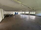 Halle EG - 