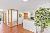 Flur mit Empfang - 