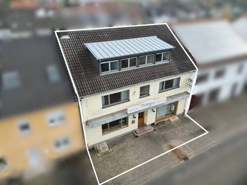 Bild 2 - 8 Zimmer Einfamilienhaus zum Kaufen in Saarlouis