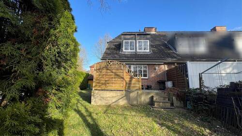 Südansicht - 4 Zimmer Reihenendhaus in Hamburg