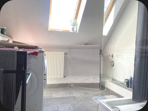 Tageslichtbad mit Dusche - 