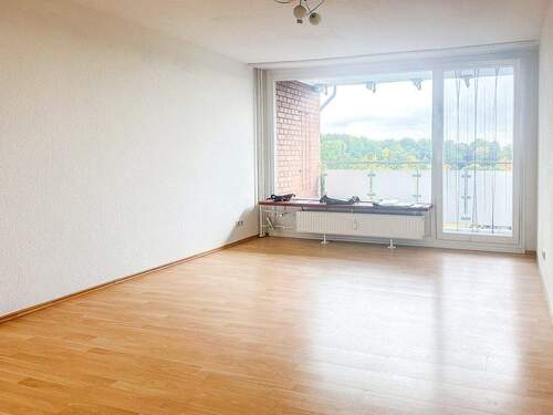 Wohnzimmer - 2 Zimmer Etagenwohnung zum Kaufen in Reinbek