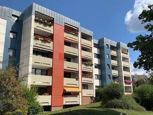 Eine gepflegte Wohnanlage - 2 Zimmer Etagenwohnung in Nürnberg