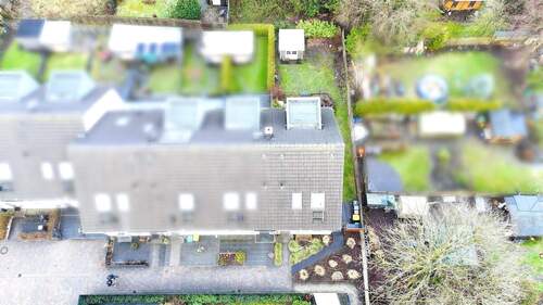 Luftaufnahme - 6 Zimmer Reihenendhaus in Bremen