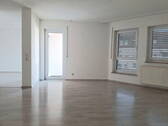 Bild 1 - Zentrale 3,5 Zimmer Wohnung mit Balkon, Büro und Tiefgarage