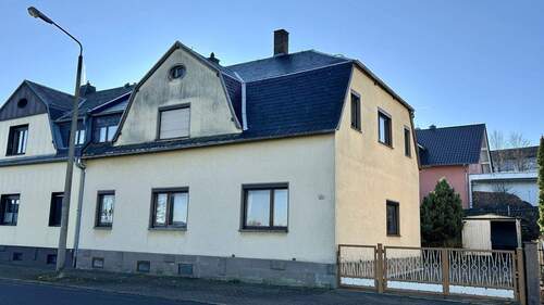 Titelbild - Großes Wohnhaus und kleine Gästewohnung