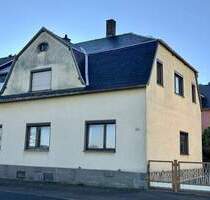 Großes Wohnhaus und kleine Gästewohnung - Auerbach