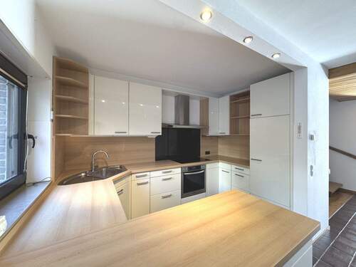 Offene Küche - 6 Zimmer Reihenmittelhaus in Burscheid