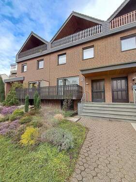 Frontansicht - Reihenmittelhaus mit 122,00 m&sup2; in Burscheid zum Kaufen