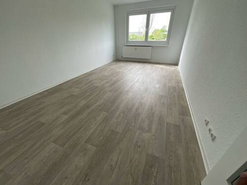 Muster Schlafzimmer - 2 Zimmer Etagenwohnung zur Miete in Bitterfeld-Wolfen