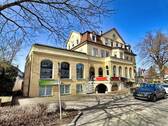 Beeindruckendes Wohnhaus in zentraler Lage - 