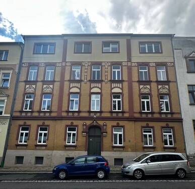 Hausansicht.jpeg - +++ Schöne helle 3-Raumdachgeschosswohnung +++