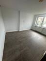 1. Zimmer.jpeg - 3 Zimmer Etagenwohnung in Zeitz