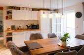 Der Essbereich in der Küche - 8 Zimmer Einfamilienhaus in Wutöschingen