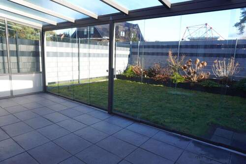 Überdachte Terrasse und Garten - 