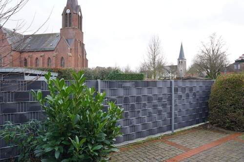 Gartenbereich / Terrasse - 