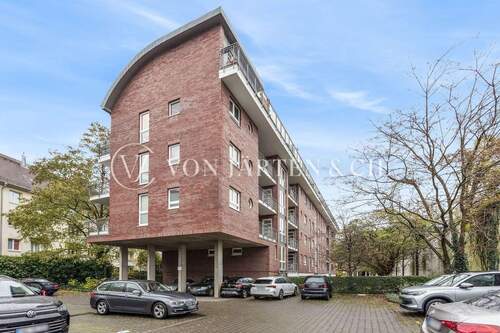 Bild 1 - LICHTDURCHFLUTETE 2-ZIMMER-WOHNUNG MIT BALKON IN RUHIGER HINTERHOFLAGE VON WINTERHUDE