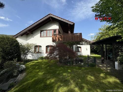 Garten und Hausansicht West - 8 Zimmer Einfamilienhaus zum Kaufen in Deggingen