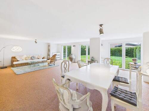 Wohnzimmer Erdgeschoß - 8 Zimmer Bungalow in Bergheim