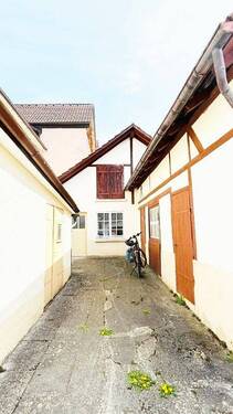 Zugang Werkstatt, Garage, Waschküche - 