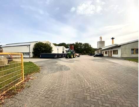 Zufahrt - 