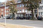 Hausansicht - NEUSS STADIONVIERTEL - RENOVIERTE ZWEIZIMMERWOHNUNG IN ZENTRALER LAGE