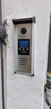 Moderne Video-Klingelanlage - 5 Zimmer Etagenwohnung zum Kaufen in Ansbach