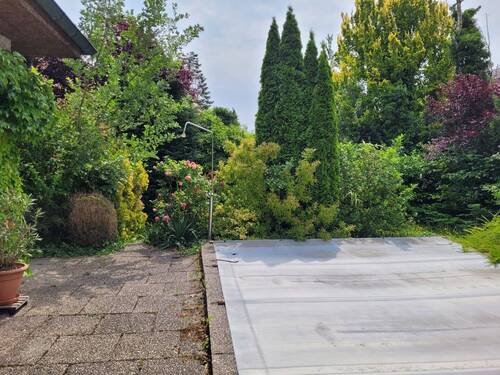 Pool - 5 Zimmer Bungalow in Dreieich