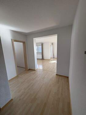 Diele - 5 Zimmer Etagenwohnung in Ramstein-Miesenbach