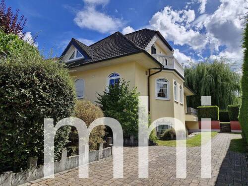 Stellplätze - 6 Zimmer Einfamilienhaus zum Kaufen in Bruchhausen