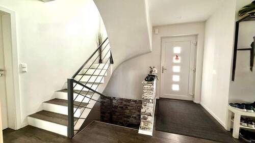 Eingangsbereich - 5 Zimmer Einfamilienhaus in Wilsdruff