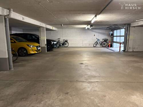 Stellplatz, direkt vor der Ausfahrt - 