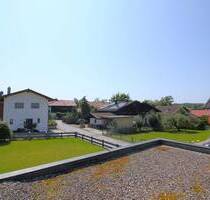 *Stattliches Haus mit 2 WOHNUNGEN - die Wohnungen können auf Wunsch auch einzeln gekauft werden .* - Miesbach