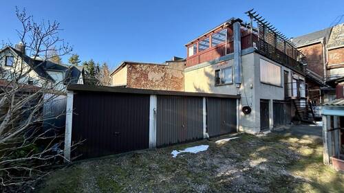 Garagen im Hinterhof - Mehrfamilienhaus, Wohnhaus mit 143,00 m&sup2; in Steinberg zum Kaufen