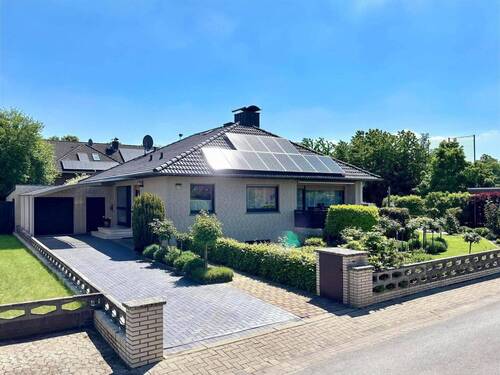 Straßenansicht - 4 Zimmer Bungalow zum Kaufen in Petershagen