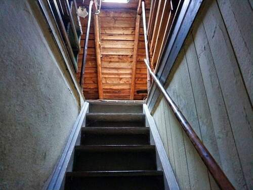 Treppe zum Dachboden - 