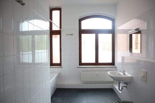 Bad - Etagenwohnung mit 81,00 m&sup2; in Zwickau zur Miete