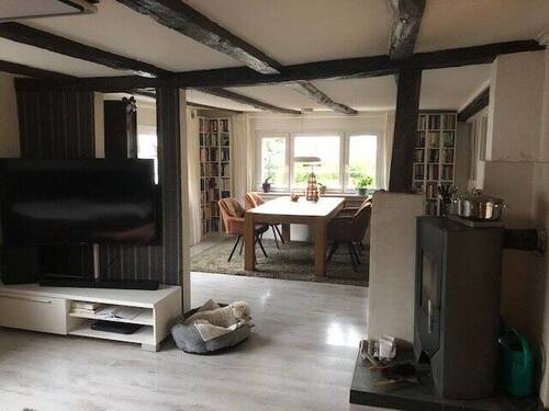 Ansicht vom Wohnzimmer ins Esszimmer - 