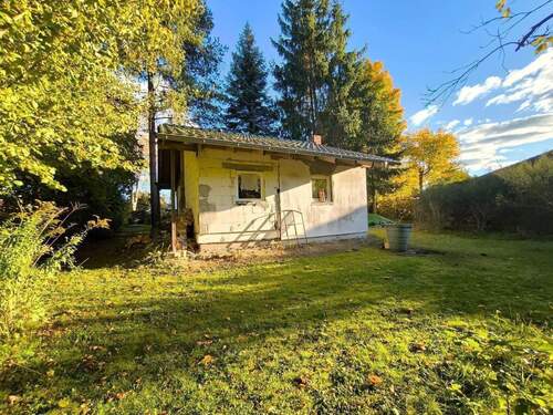 Haus - 1.104 m² Grundstück mit Kleinhaus (36 m²) oder neu bebaubar - in Melchow