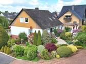 Luftaufnahme Vorderansicht - Einfamilienhaus mit 138,40 m&sup2; in Minden zum Kaufen