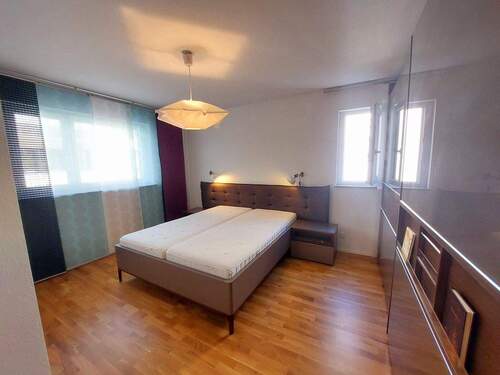 Schlafzimmer - Etagenwohnung mit 107,00 m² in Winnenden zum Kaufen