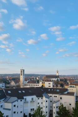 Ausblick - Vermietetes Single-Apartment im Herzen von Limburgerhof mit Balkon und Stellplatz
