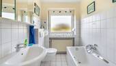 EG Badezimmer 1 - Einfamilienhaus mit 168,00 m&sup2; in Braunschweig zum Kaufen