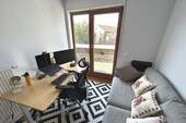 OG Zimmer mit Zugang zur Loggia - 