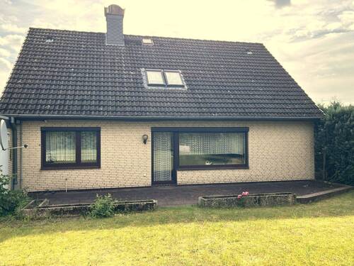 Bild 1 - RESERVIERT! Charmantes Einfamilienhaus mit großem Garten in Walsrode - Ihr neues Zuhause wartet!